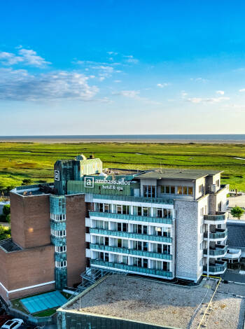 Ambassador Hotel and Spa ligger rett ved St Peter-Ordings livlige strandpromenade.