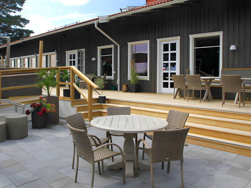 Dette hotel har en smuk beliggenhed i rolige og maritime omgivelser.