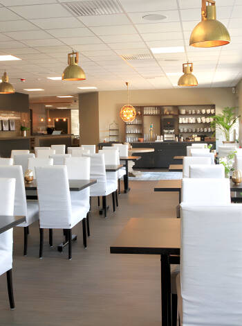 I hotellets trevliga restaurang serveras god och vällagad mat