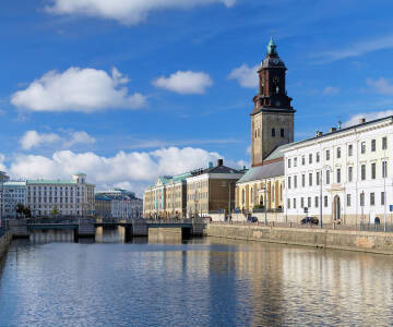 Fra hotellet har I gode muligheder for at besøge storbyen, Göteborg, såvel som den populære forlystelsespark, Liseberg.