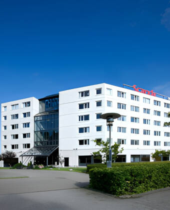 Hotellet ligger bara 4 km utanför Århus centrum och erbjuder en bra bas för att uppleva stadens många möjligheter.