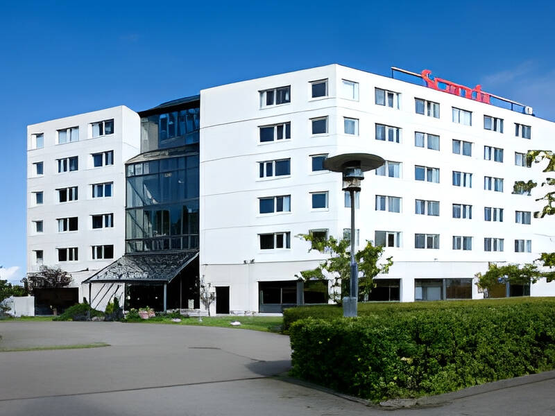 Hotellet ligger bara 4 km utanför Århus centrum och erbjuder en bra bas för att uppleva stadens många möjligheter.