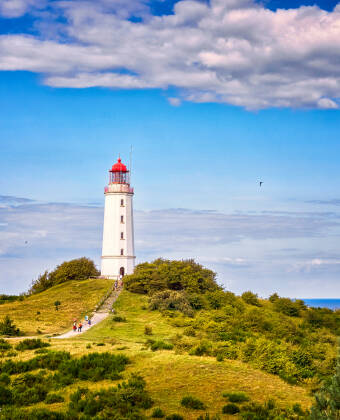 Besøk øya Hiddensee. Du kan kjøpe båtbilletter i resepsjonen.