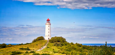 Besøk øya Hiddensee. Du kan kjøpe båtbilletter i resepsjonen.