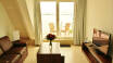 Die Zimmer und Suiten des Strandhotels Dranske bieten modernen Komfort und eine tolle Aussicht.