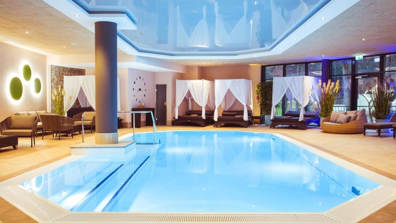 Das Vitalis Spa des Hotels bietet Ihnen auf 1.000 m² Swimmingpool, Wellness und Fitness.
