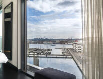 Genießen Sie eine zauberhafte Aussicht auf Göteborg von der Dachterrasse des Hotels - Cuckoo on the Roof.
