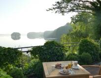 Have breakfast in beautiful surroundings and enjoy a good dinner made from scratch.