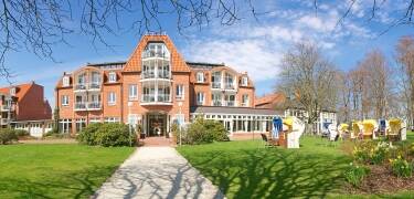 Hotel Hohe Wacht har en skøn beliggenhed tæt på stranden, omgivet af smuk natur.