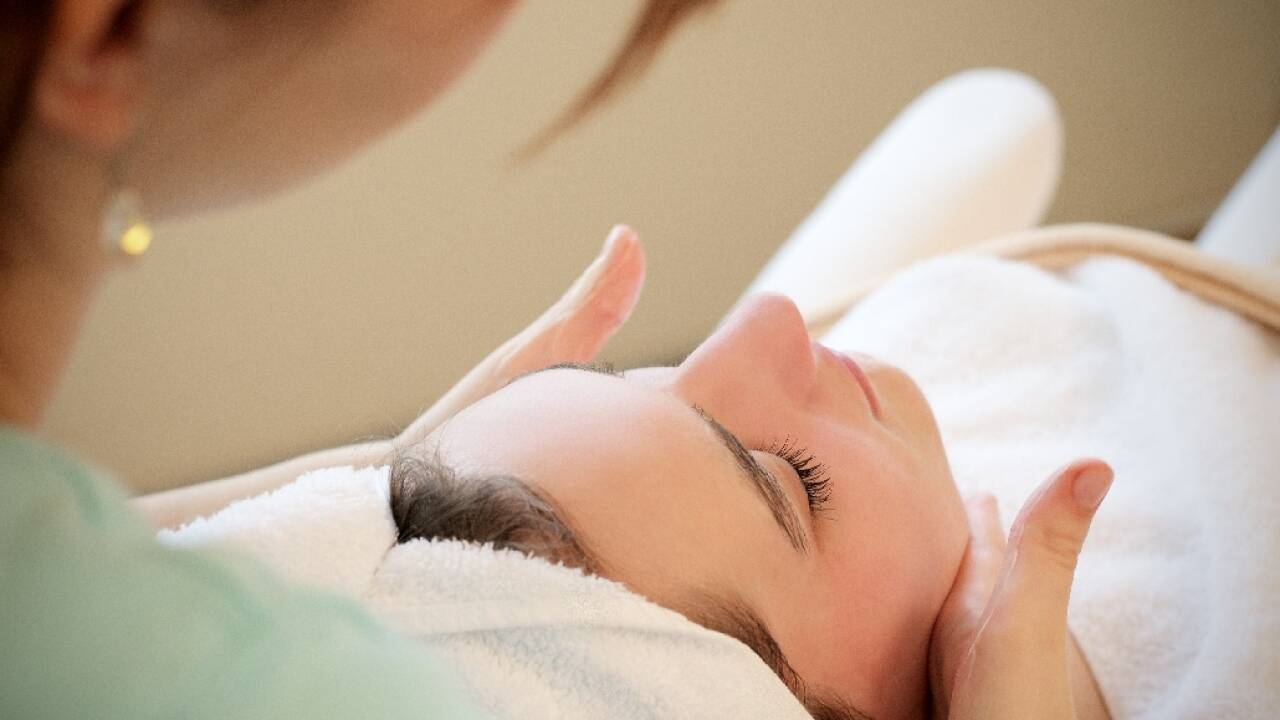 If you want to pamper yourself, there is a beauty centre and solarium. Book massages from home if you wish.