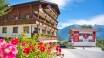 Hotellets tradisjonelle, alpine atmosfære inviterer til koselige stunder.