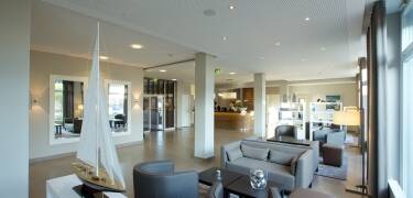 Nyd en stille stund på hotellet med en god bog eller i godt selskab.