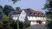 Das Hotel zur Linde ist ein familiengeführtes Hotel im malerischen Herzen Hessens, das bekannt ist für seine schöne Natur.