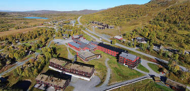 Bo vackert på ett traditionellt fjällhotell i Telemarks största vinterdestination, med skidspår rätt utanför hotellet.