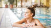 Während Ihres Aufenthalts haben Sie gratis Zugang zum hoteleigenen Wellnessbereich mit Innenpool, Sauna, Whirlpool und Kaltwasserpool.