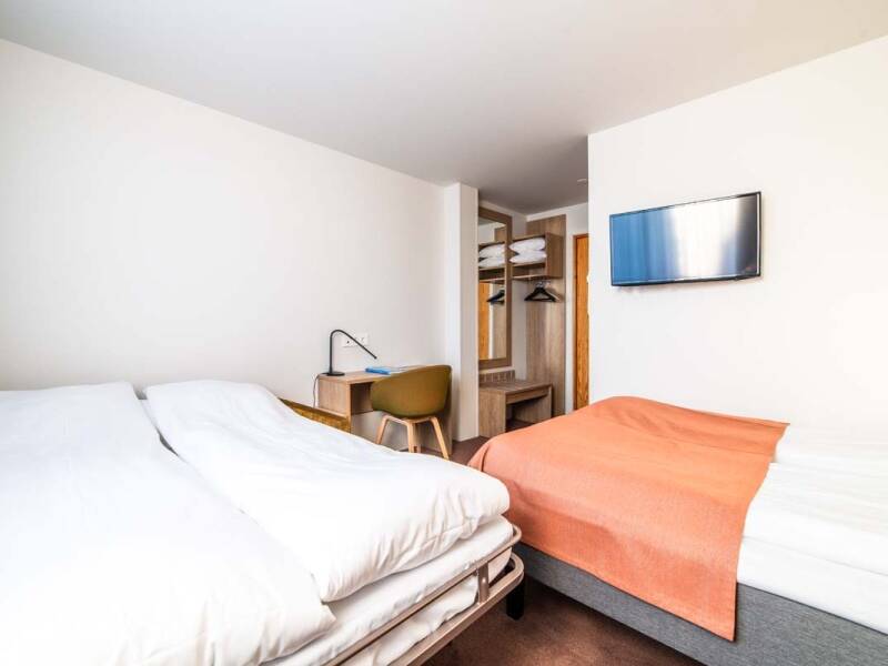 Bo i praktiske og komfortable rom med god plass til hele familien.