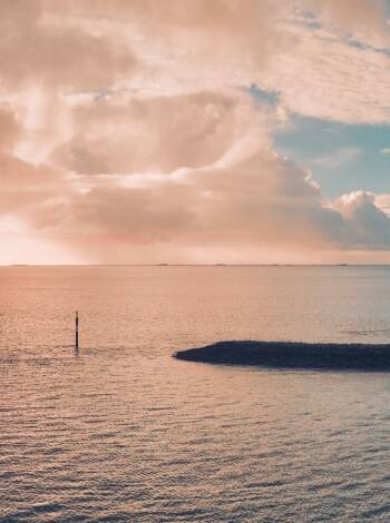 Visit the island of Föhr and let yourself be inspired by beautiful beaches and charming towns such as Wyk.