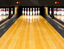At the hotel you can challenge each other in a traditional game of bowling.