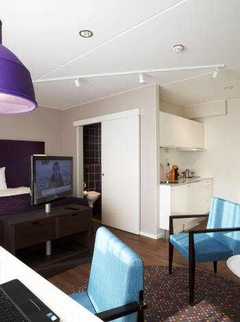 Das Hotel bietet komfortable und geräumige Unterkünfte mit einer Kochnische.