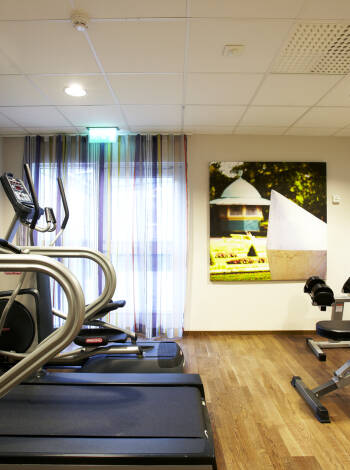 Håll igång träningen under er semester med tillgång till hotellets gym.