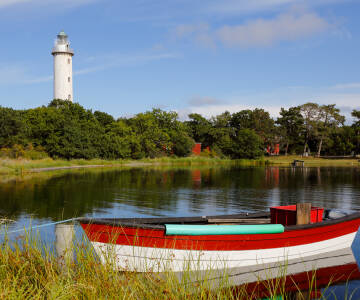 Fyret Långe Erik blev tændt for første gang i 1785.