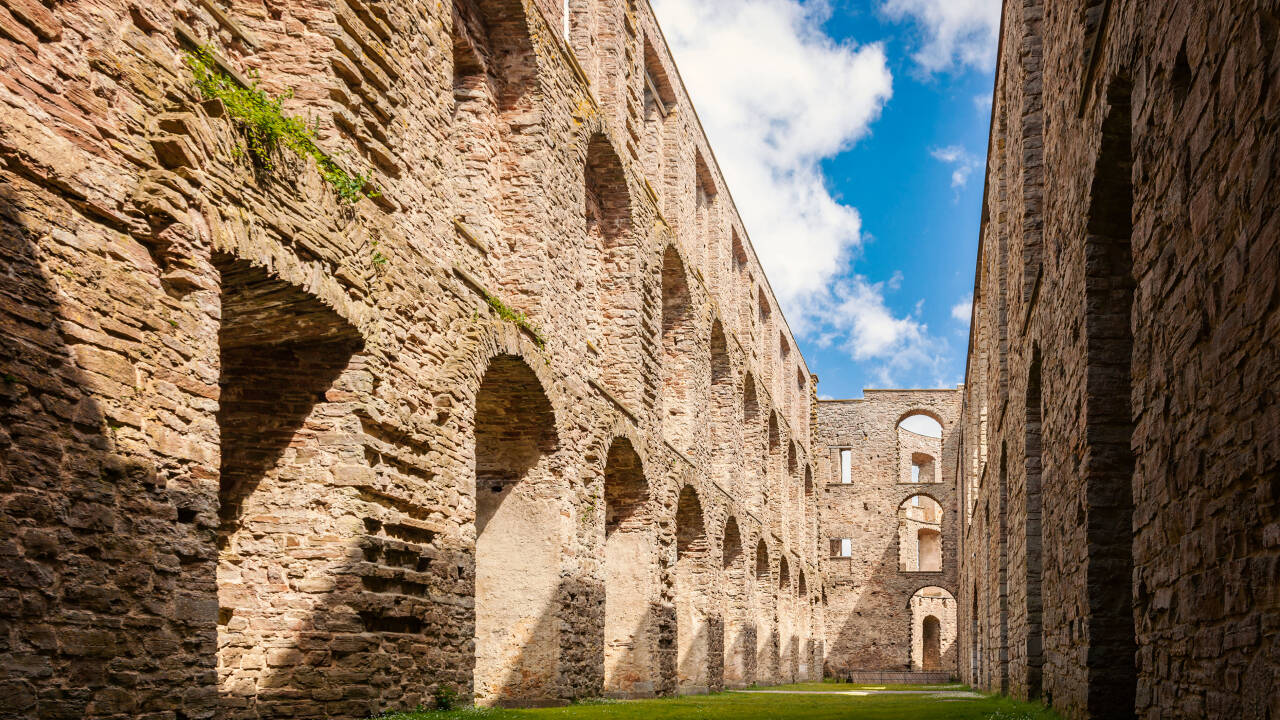 Borgholms slottsruin är en av Ölands mest kända sevärdheter och här hålls ofta konserter sommartid.