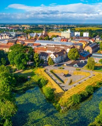 Kristianstad ist schnell erreichbar und lädt zum Shoppen und zu Kulturerlebnissen ein.