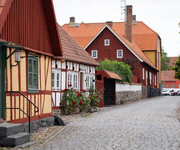 Åhus byr på sjarmerende kyststemning og nærhet til lokale severdigheter.