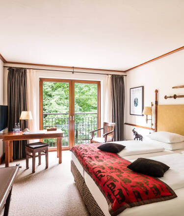Enjoy a one-of-a-kind atmosphere with African and Asian-themed rooms, exotic decor, and a safari-inspired hotel experience.