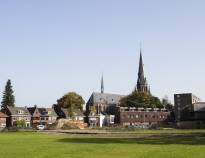 Die schönen Städte der Region Twente bieten zahlreiche Einkaufsmöglichkeiten sowie Kultur und Attraktionen in Hotelnähe.