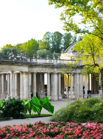 This hotel is set in the centre of the Tuscan spa town of Montecatini Terme, known for its many springs and beautiful parks.