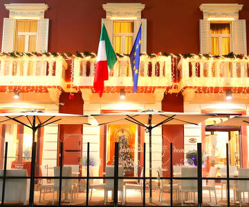 Nyt drinkene dine på Hotel Esplanade og ta inn den hyggelige atmosfæren.