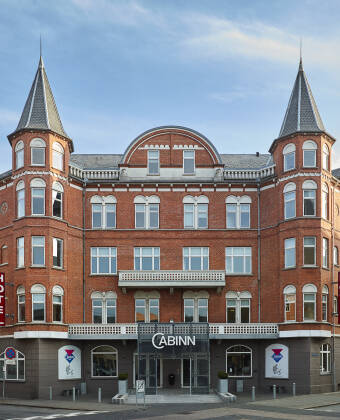 Cabinn Esbjerg tilbyr en sentral beliggenhet i hjertet av Esbjerg.
