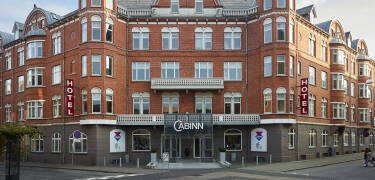Cabinn Esbjerg tilbyr en sentral beliggenhet i hjertet av Esbjerg.