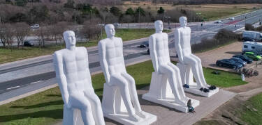Opplev Mennesket ved Havet, som er en skulptur av Svend Wiig Hansen og har blitt et kjennetegn for Esbjerg