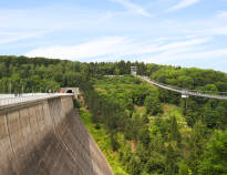 Das Rappbodental ist Deutschlands größter Stausee. Länge 415 m und Höhe 106 m und  860.000 Kubikmeter Beton.