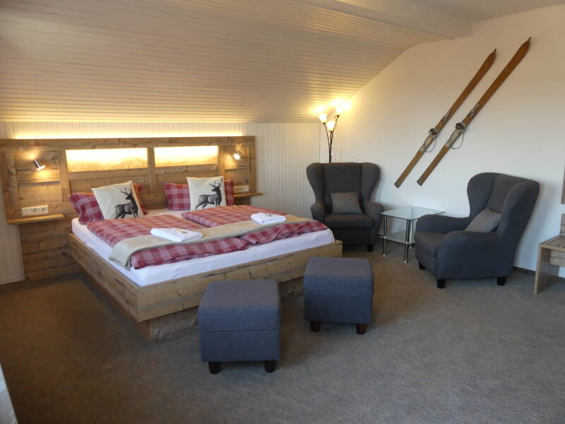 Hotellet har både flotte dobbeltrom og nydelige leiligheter til rådighet