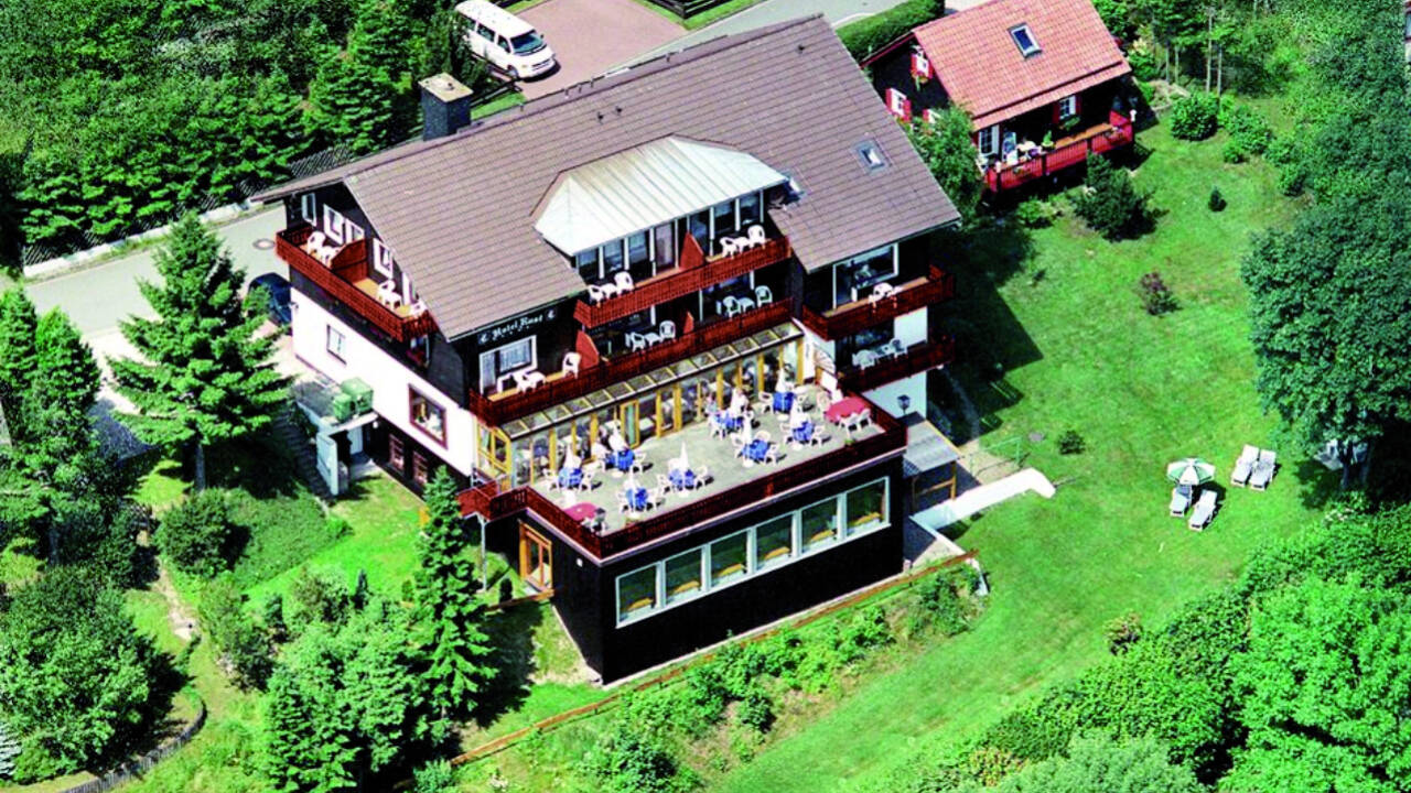 Harmonie Hotel Rust ligger i hjärtat av Harzbergen och erbjuder fantastisk utsikt över den vackra landsbygden.