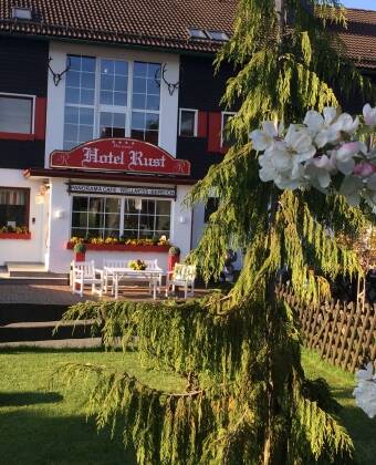 Harmonie Hotel Rust ligger i hjärtat av Harzbergen och erbjuder fantastisk utsikt över den vackra landsbygden.