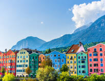 Tag til farverige Innsbruck, kun 55 km væk.