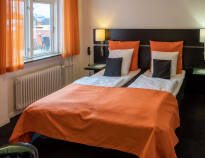 Hotellets værelser tilbyder god komfort i en hyggelig atmosfære, og det er muligt at booke værelser med plads til op til fire personer.