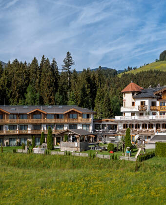 Det 4-stjernede Hotel Leamwirt med sin fantastiske udsigt har været familiedrevet gennem mange år.