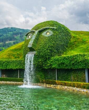 Besonderen Glitzer erleben Sie in den Swarovski-Kristallwelten in Wattens.