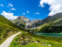 Opplev Tyrols fantastiske omgivelser, og utforsk f.eks. Pitztaler-isbreen.
