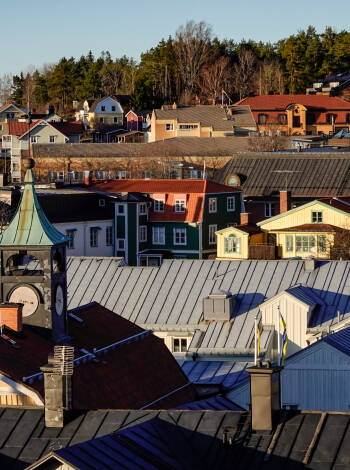 Norrtälje bjuder på en mysig stadskärna med bra butiker, både lokala och kedjor.