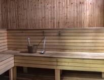 Skift mellem aktiviteter og oplevelser med afslapning i hotellets sauna