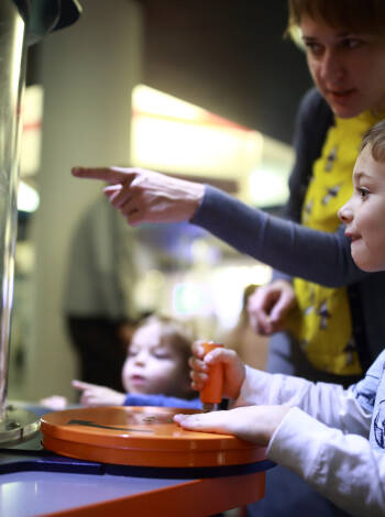 Take the traveling party to Härnösand car museum and Technichus Science Center.