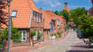 Tag med ressällskapet på tur till den lilla historiska staden Oldenburg in Holstein.