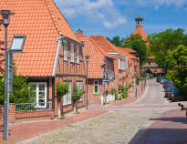 Tag med ressällskapet på tur till den lilla historiska staden Oldenburg in Holstein.