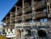 MONDI Hotel Axams har en suveræn beliggenhed i Axams, omgivet af Tyrols maleriske landskaber